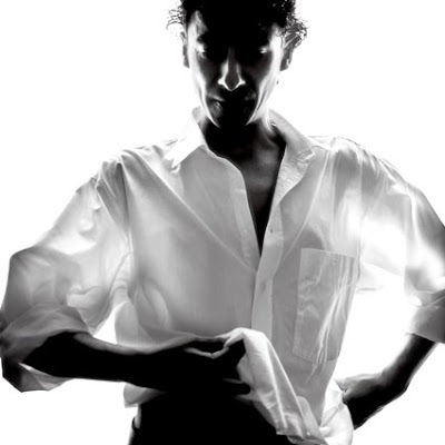 SENTADITO EN LA ESCALERA: Tomasito: "Lola Flores me dijo que hiciera lo